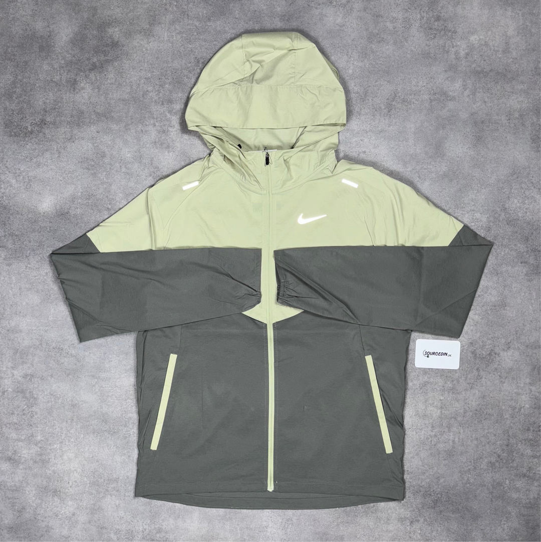 Nike Uv Windrunner Jacket Olive Aura