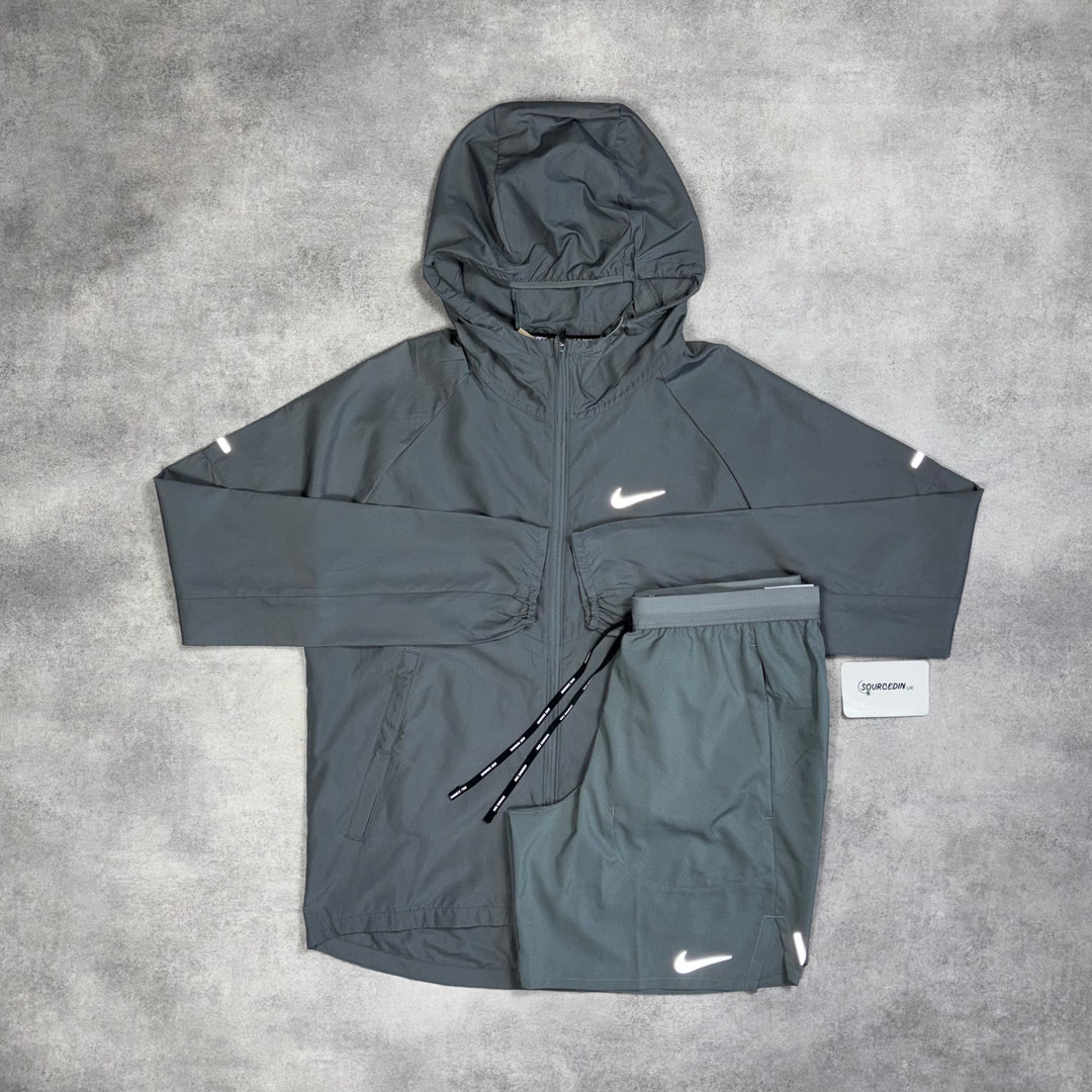 Nike Repel Miler Windrunner Jacket & 7” Flex Stride Short Set Grey