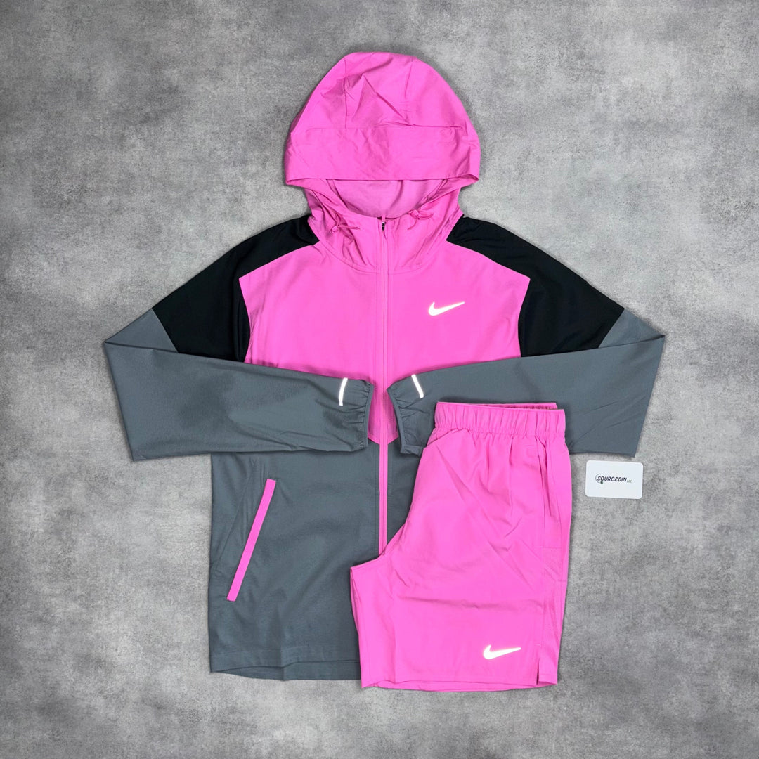 Nike Uv Windrunner Jacket & 7” Challenger Short Set Playfull Pink