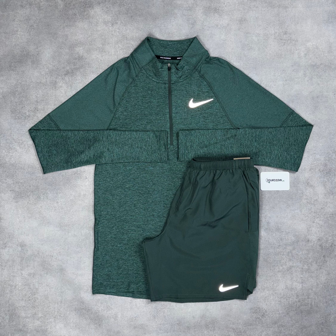 Nike Element 2.0 1/4 Zip Vintage Green & Vintage Green 7” Challenger Short Set
