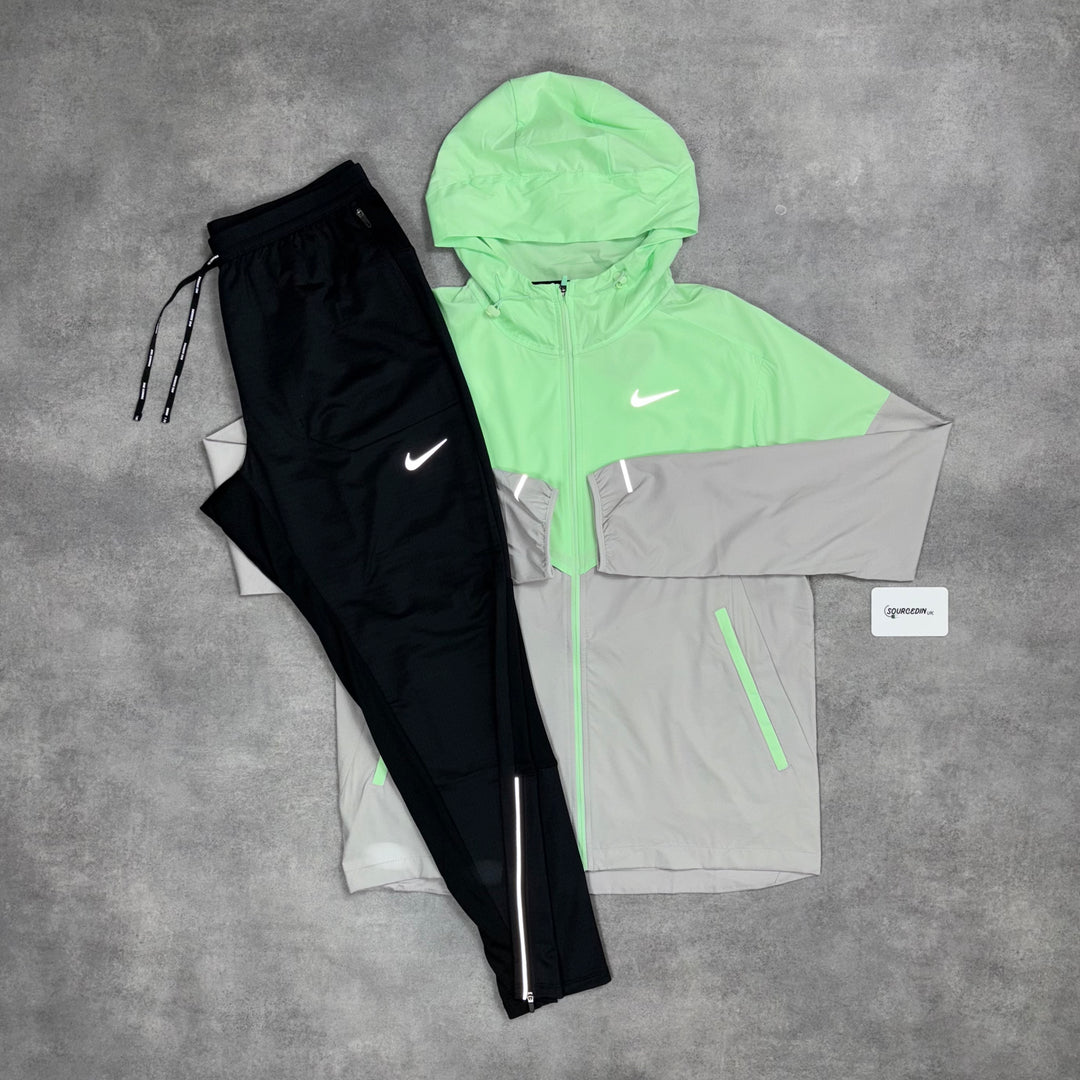 Nike Uv Windrunner Jacket Vapour Green & Black Phenom Pants Set