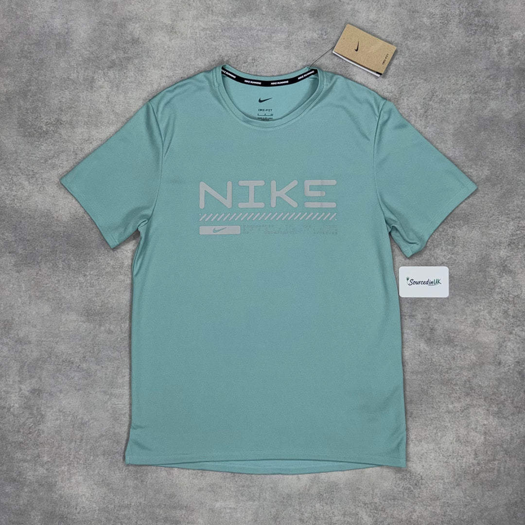Nike Stride Therma 1/4 Zip 3-Piece 5” Flex Short Set Cannon Green