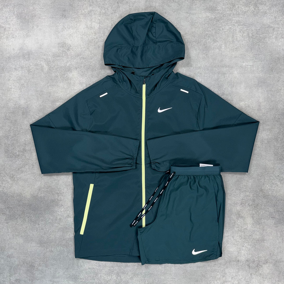 Nike Uv Windrunner Jacket & 5” Flex Short Set Deep Jungle