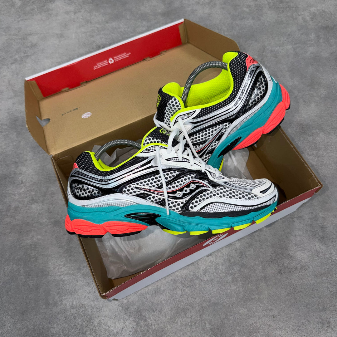 Saucony Pro Grid Omni 9 Mutant