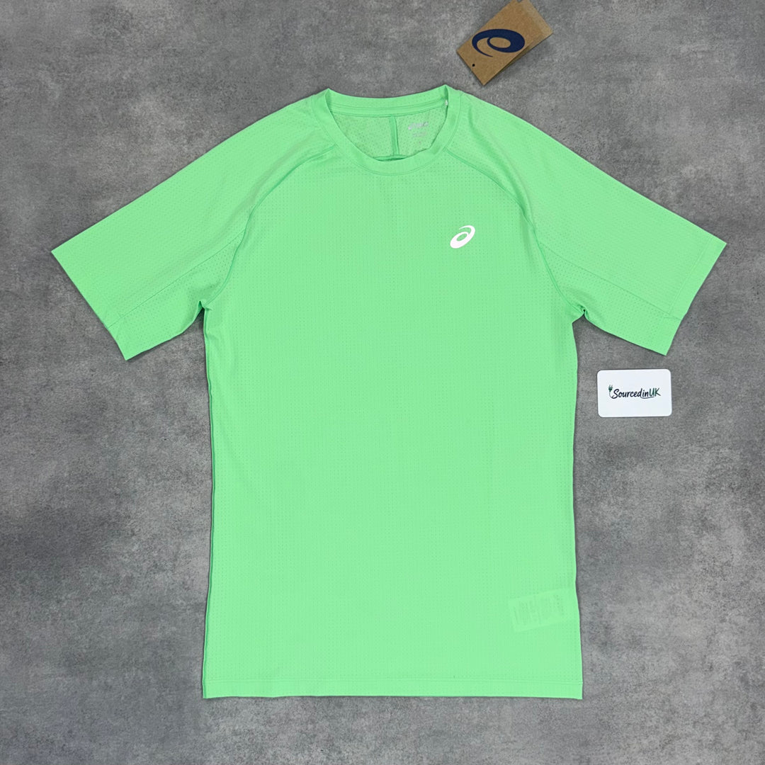 Asics Curve T-Shirt Vapour Green & Grey/Green Road  5” Shorts Set