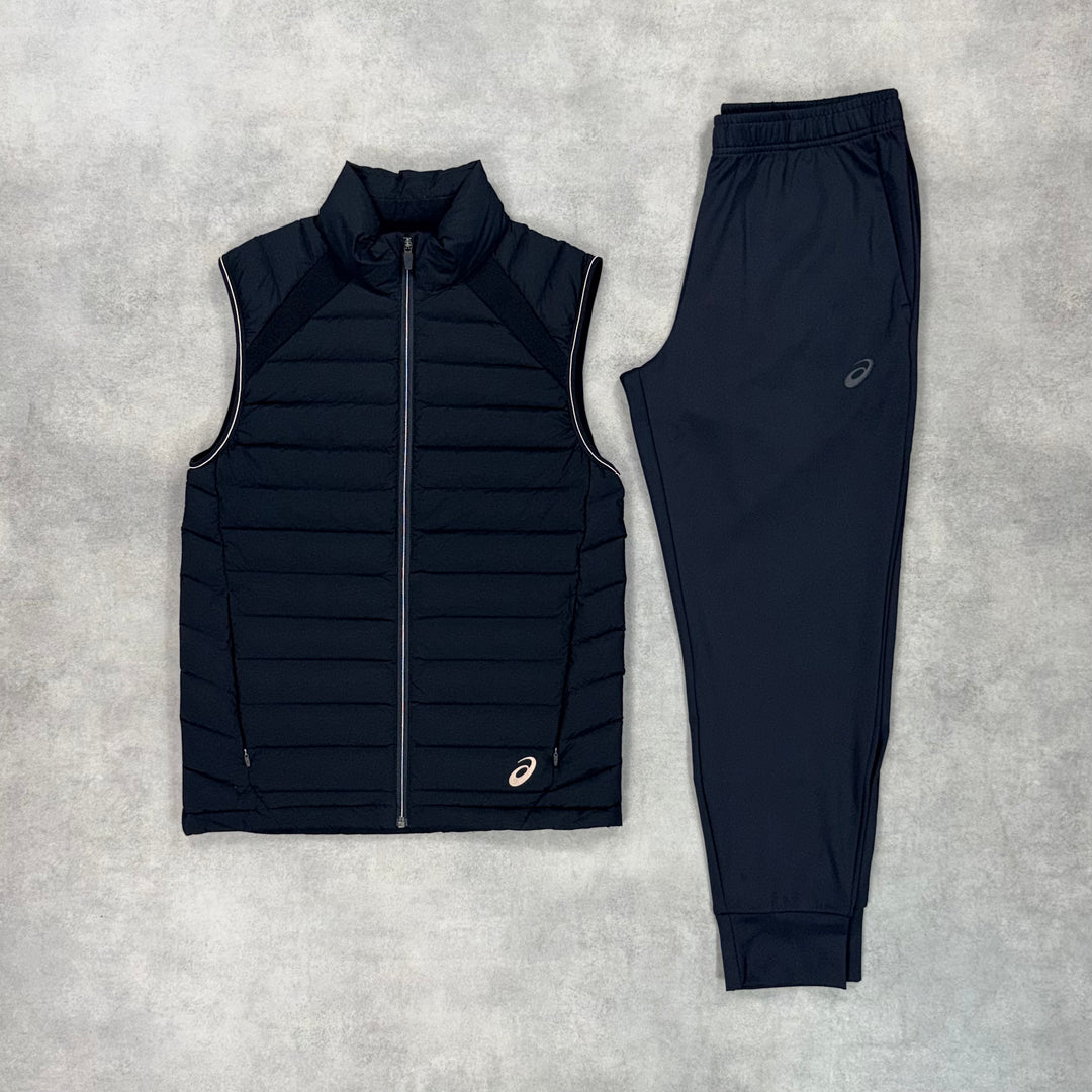 Asics Core Puffer Gilet Black & Black Fleece Knit Pants Set