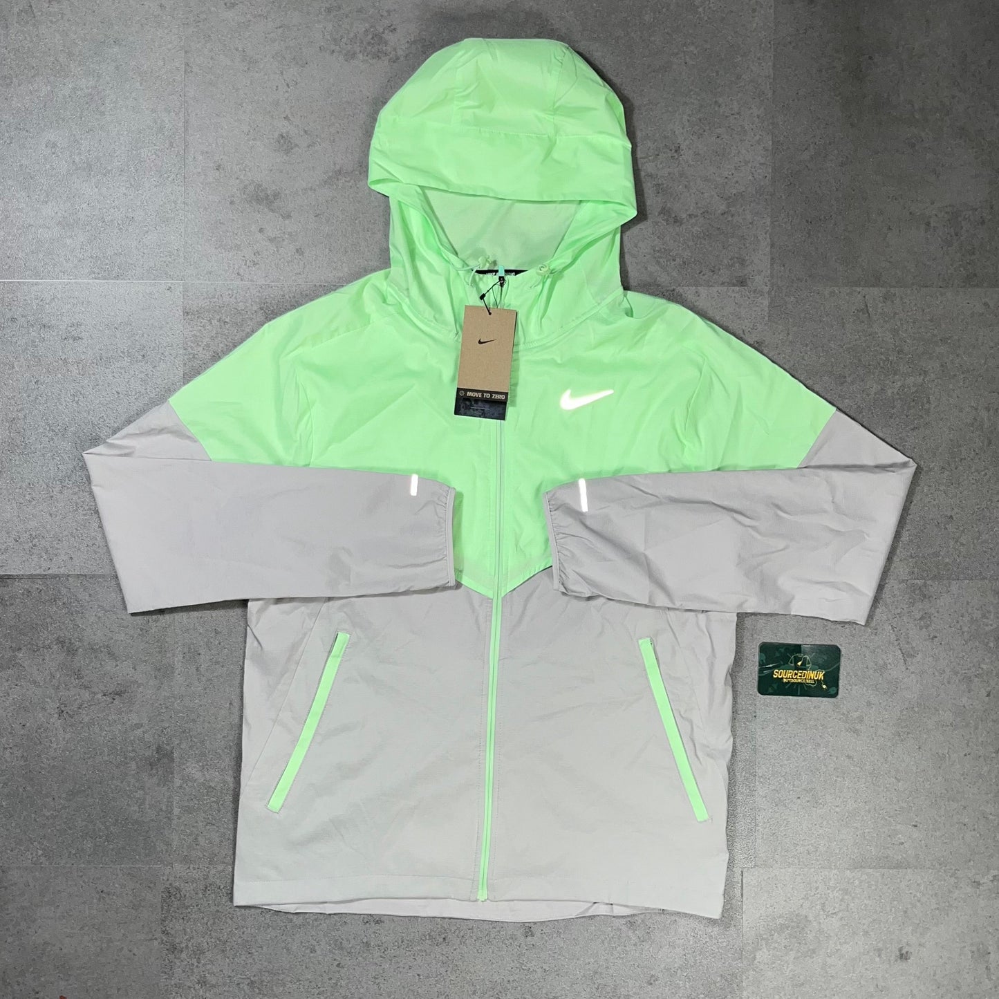 Nike Uv Windbreaker “Vapour Green”