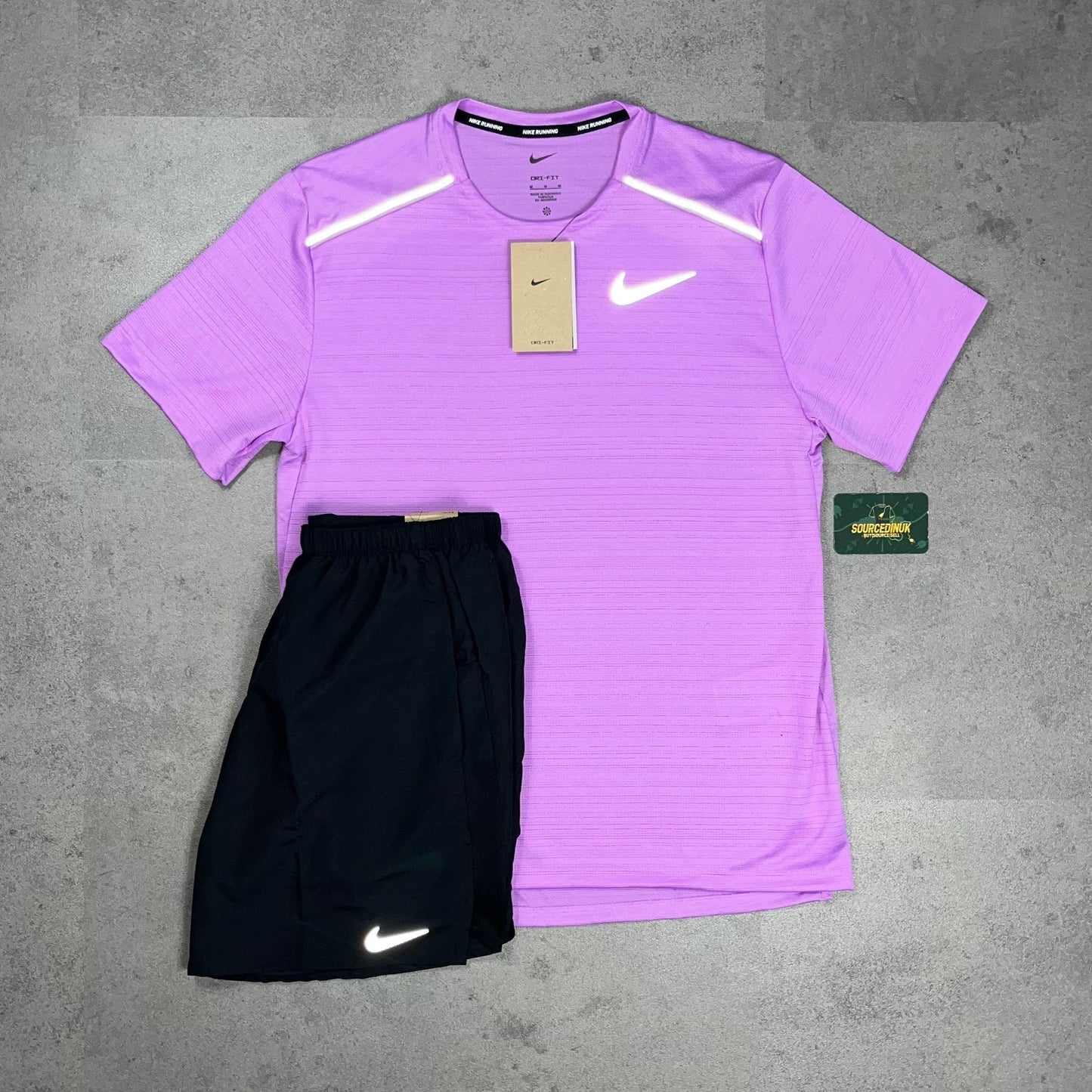 Nike Miler 1.0 T-Shirt Rush Fuchsia & Nike Challenger Short Black/Grey Set