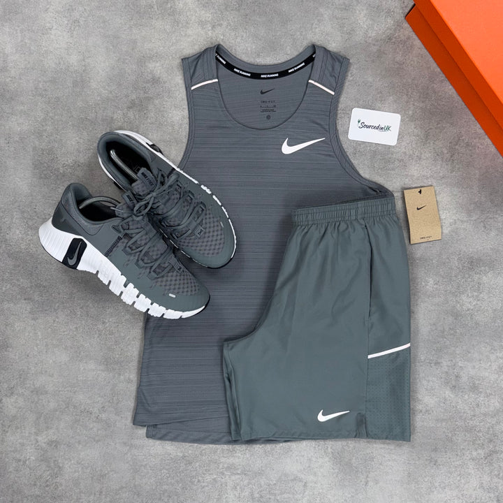 Nike Miler 1.0 Vest Metcon 5 Set Grey