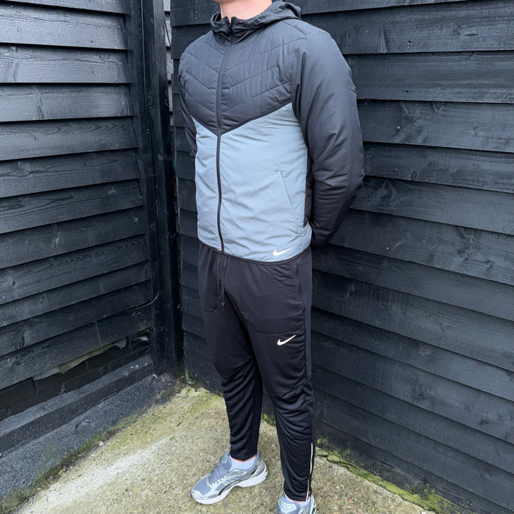 Nike Aerolayer Jacket Black/Grey & Black Phenom Bottoms Set