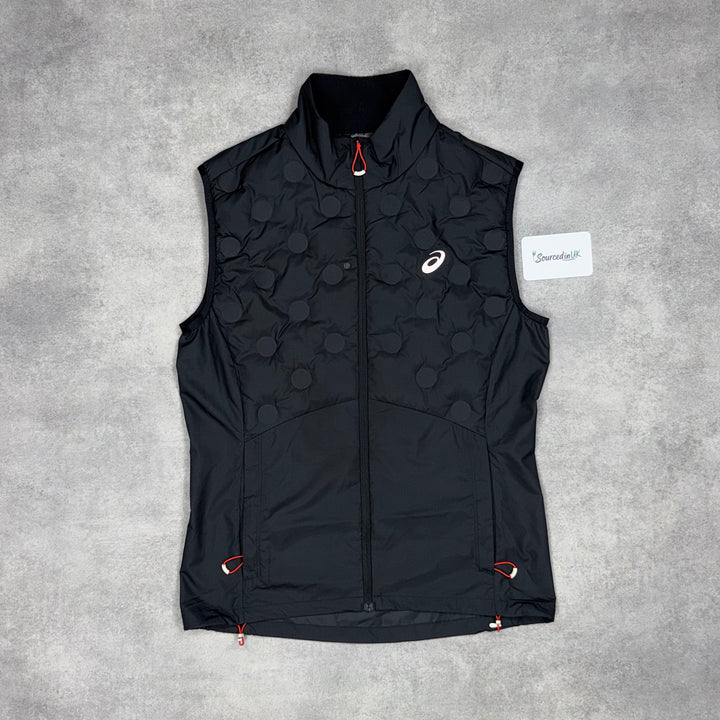 Asics Road Gilet & Black Core Pants Set
