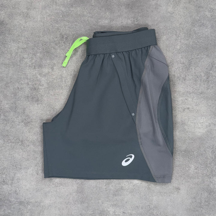 Asics Curve T-Shirt Vapour Green & Grey/Green Road  5” Shorts Set