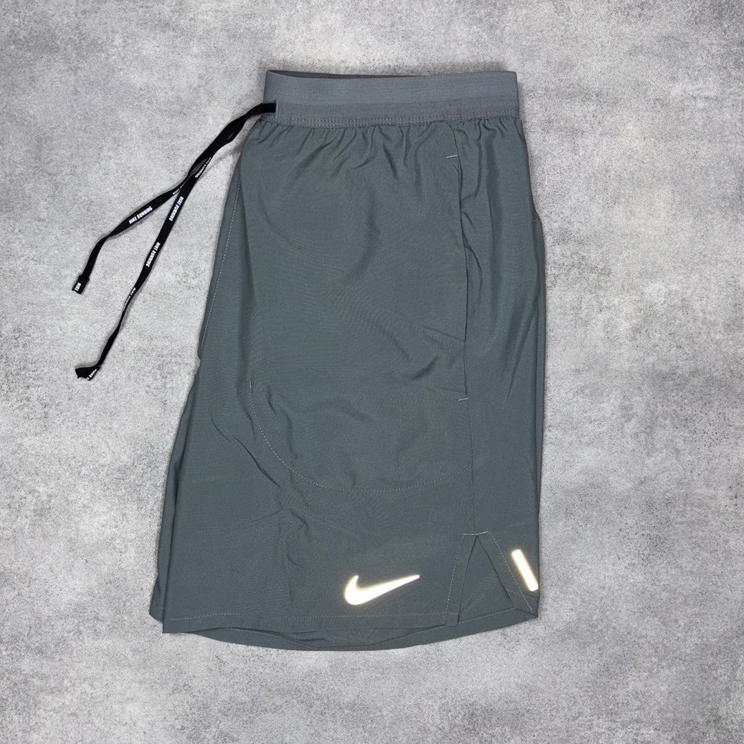 Nike Flex Stride Shorts 7" Grey