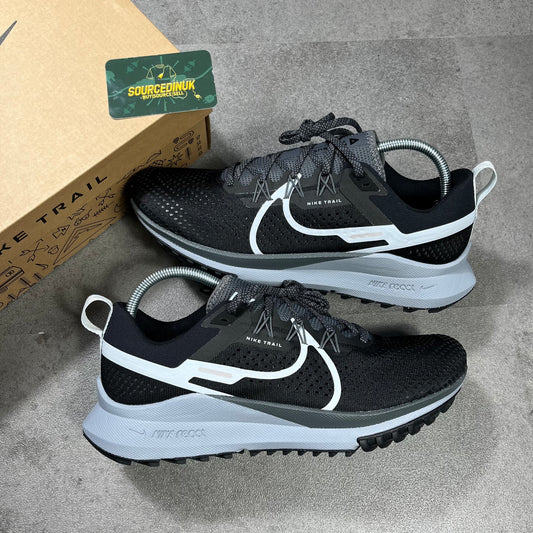 Nike Pegasus Trail 4