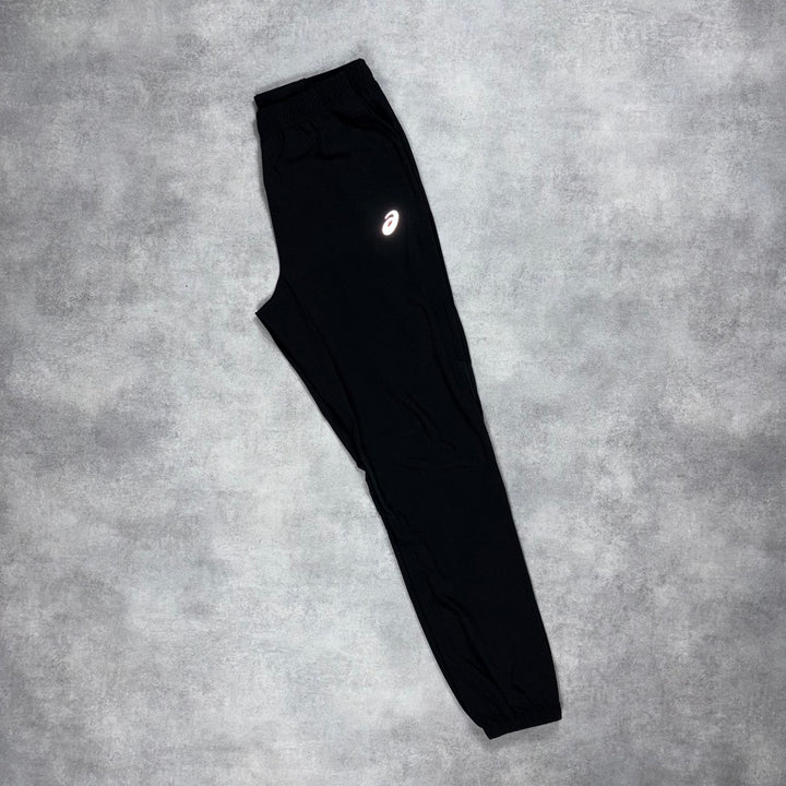 Asics Therma 1/4 Zip Ice White & Asics Core Bottoms Black/Grey