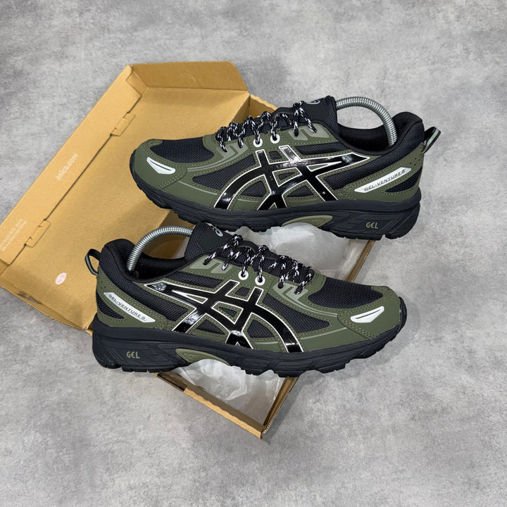 Asics 3-Piece Trainer Bundle Set