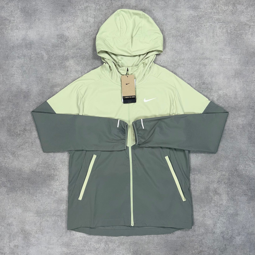 Nike Uv Windrunner Jacket Olive Aura