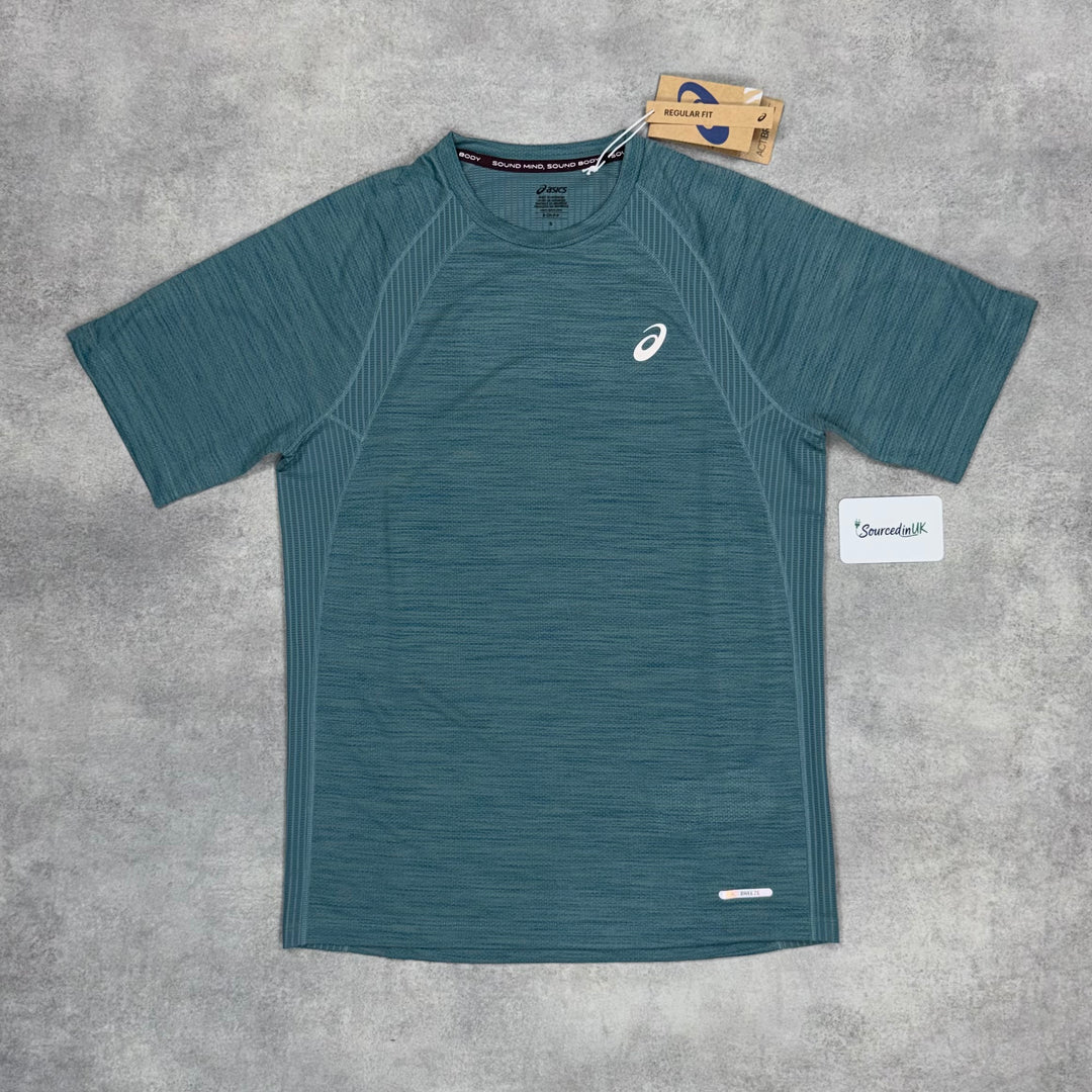 Asics Road Seamless T-Shirt Foggy Teal & Foggy Teal 7” Icon Shorts Set