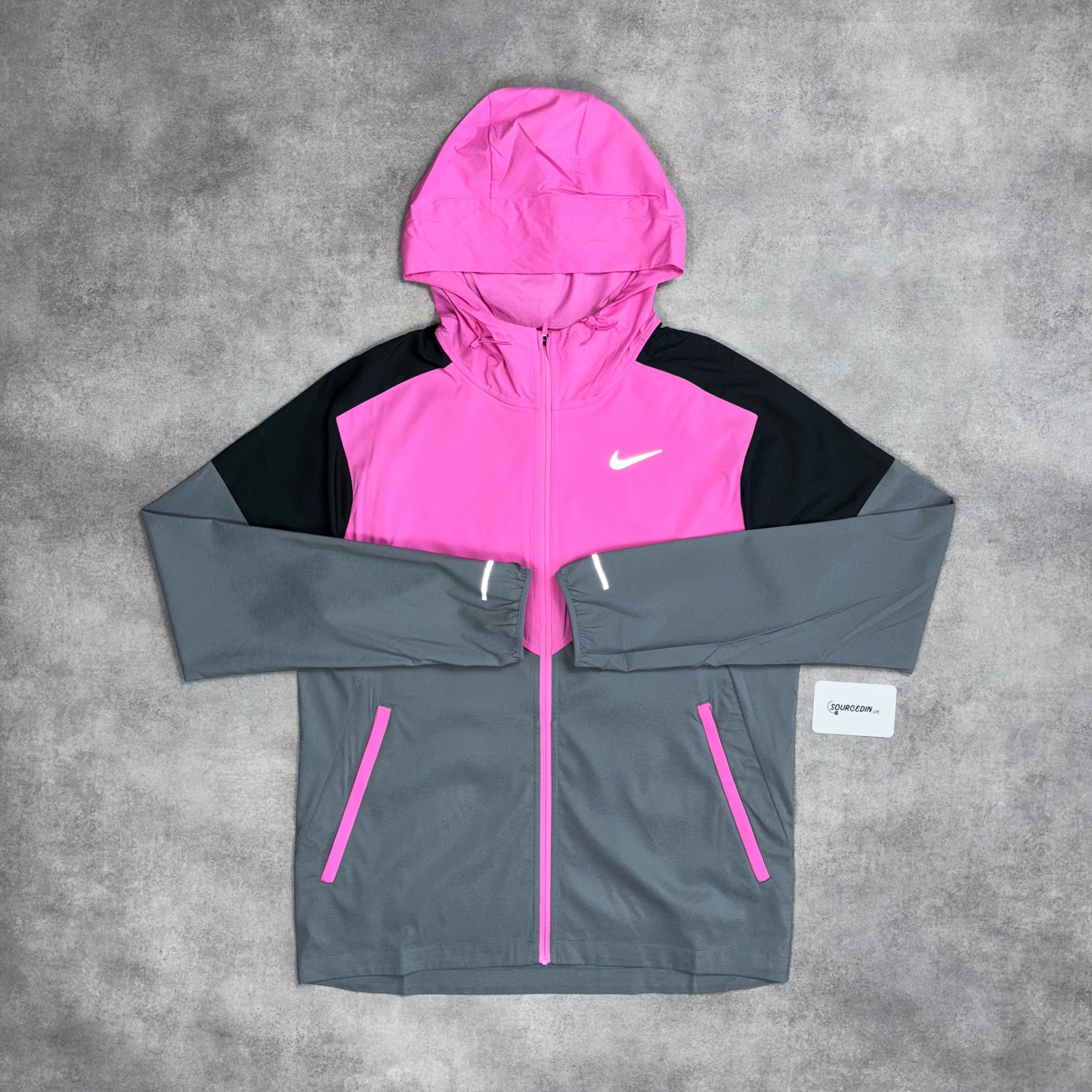 nike challenger pink