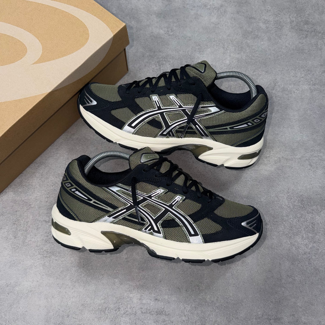 Asics 3-Piece Trainer Bundle Set