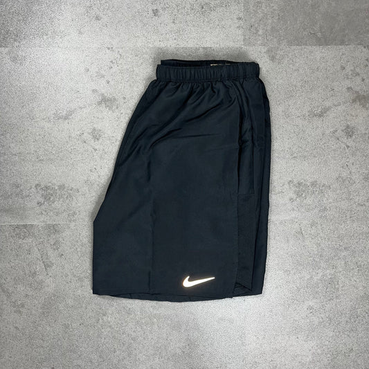 Nike Challenger Shorts 7"-Black